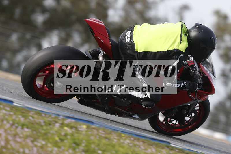 /Archiv-2024/02 29.01.-02.02.2024 Moto Center Thun Jerez/Gruppe gruen-green/20